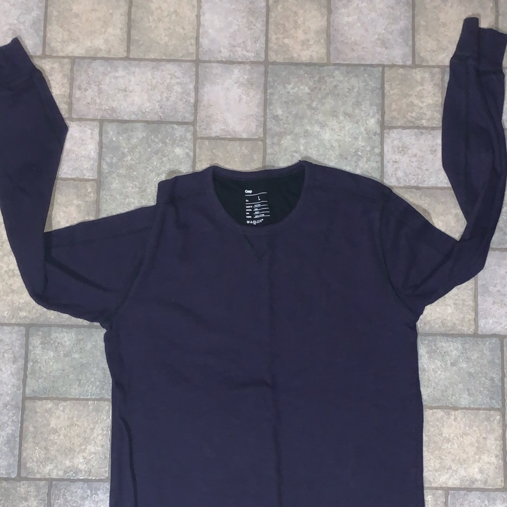 Men’s Gap Long Sleeve shirt
